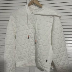Zyia Activewear - White Quilted Triad Hoodie.
Size-Women's S.